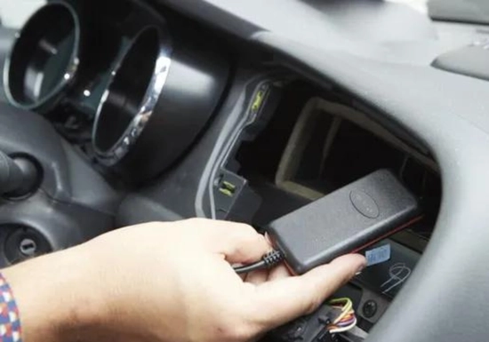 Traceur GPS pour voiture sans abonnement