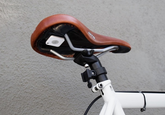 Un vélo équipé d’un tile mate comme tracker